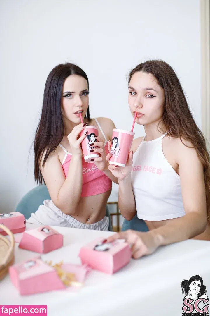 Ceciamix Onlyfans Photo Gallery 