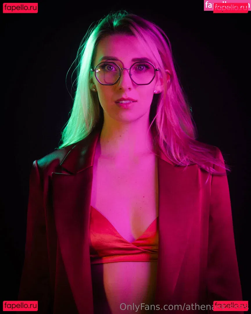 athenaskisses Onlyfans Photo Gallery 