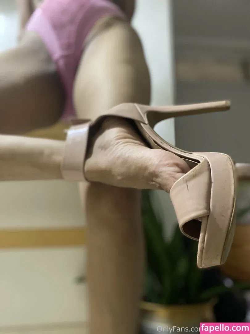 Babymisaka Onlyfans Photo Gallery 