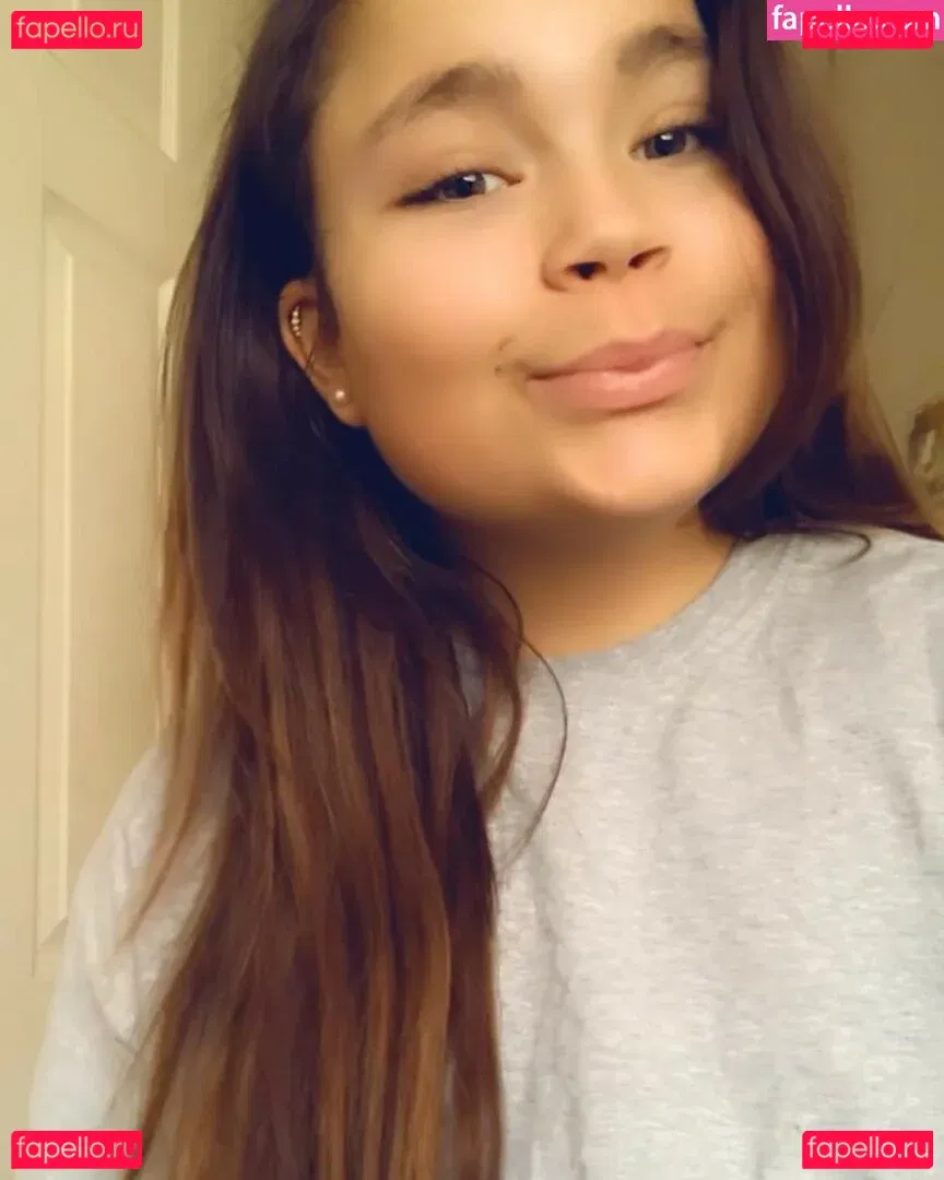 Shannon Dacombe Onlyfans Photo Gallery 