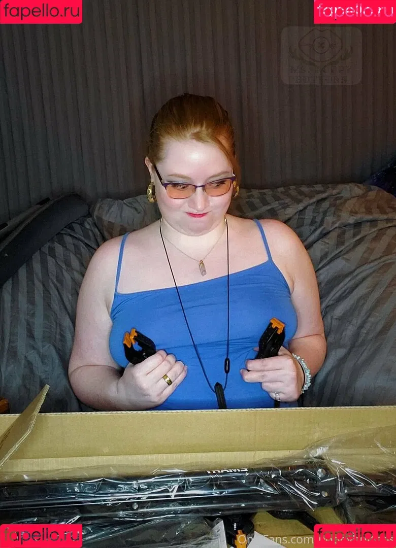 mspoppybuttons Onlyfans Photo Gallery 