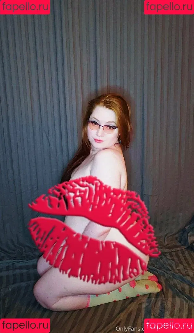 mspoppybuttons Onlyfans Photo Gallery 