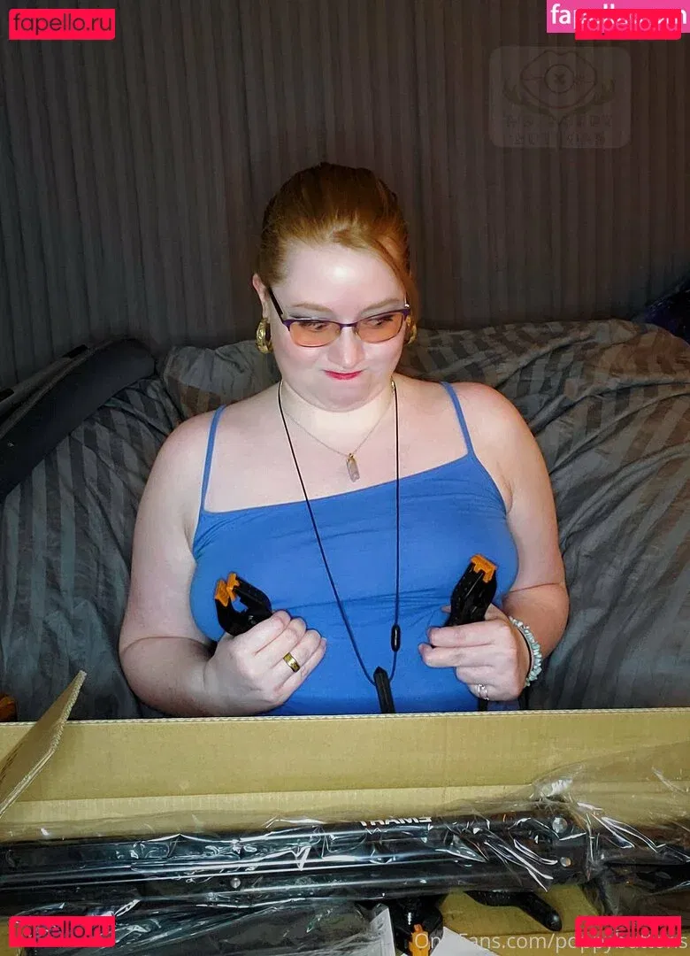 mspoppybuttons Onlyfans Photo Gallery 