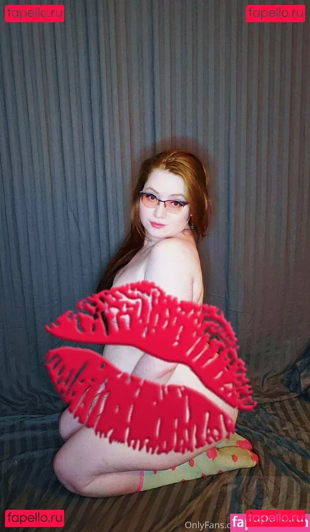 mspoppybuttons Onlyfans Photo Gallery 