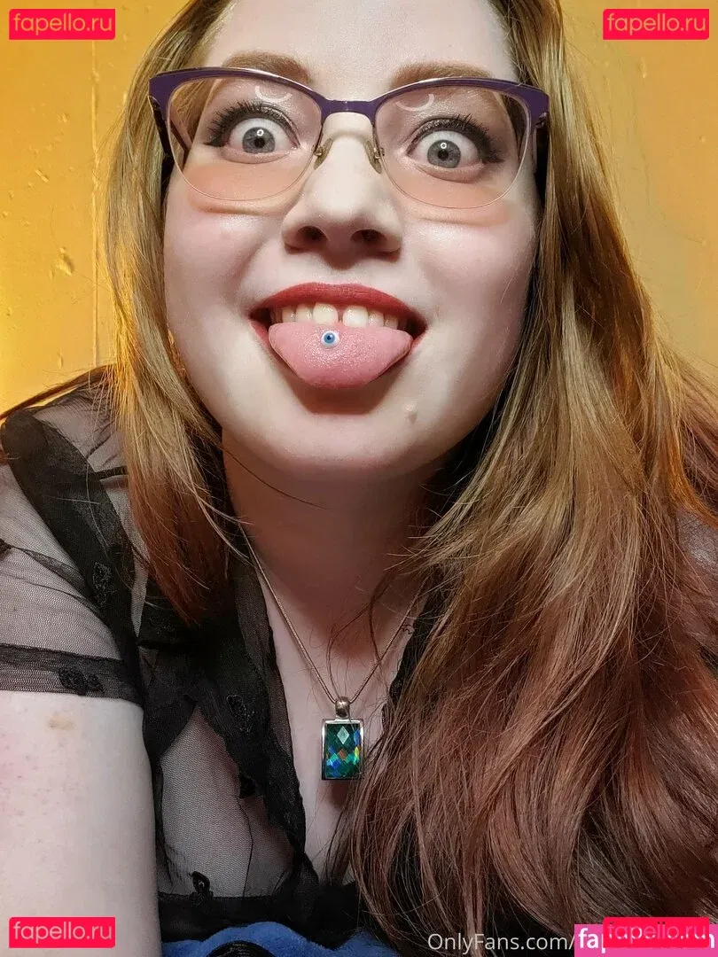 mspoppybuttons Onlyfans Photo Gallery 