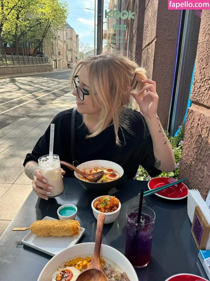 Dolchstosss Onlyfans Photo Gallery 