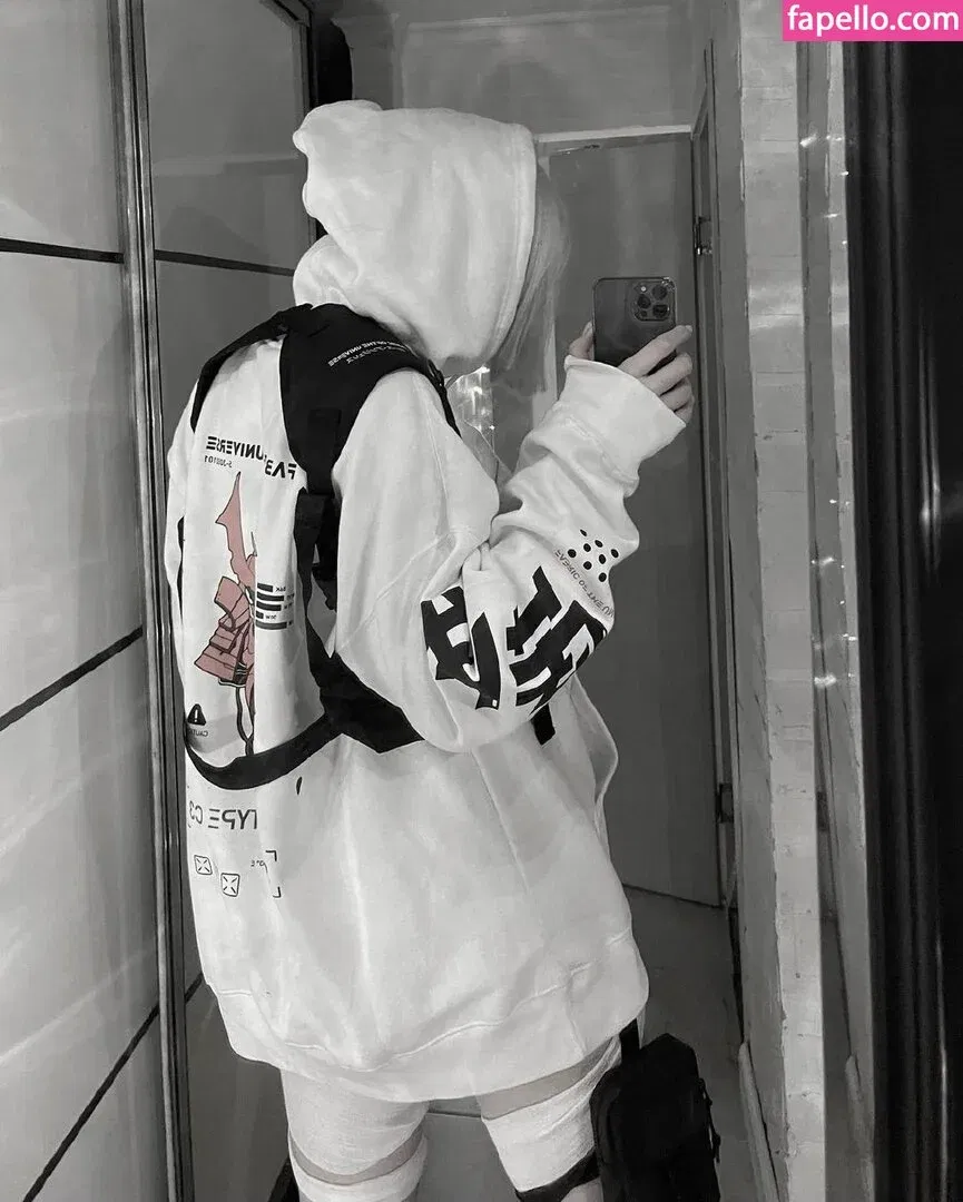 Dolchstosss Onlyfans Photo Gallery 