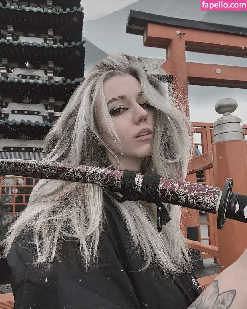 Dolchstosss Onlyfans Photo Gallery 