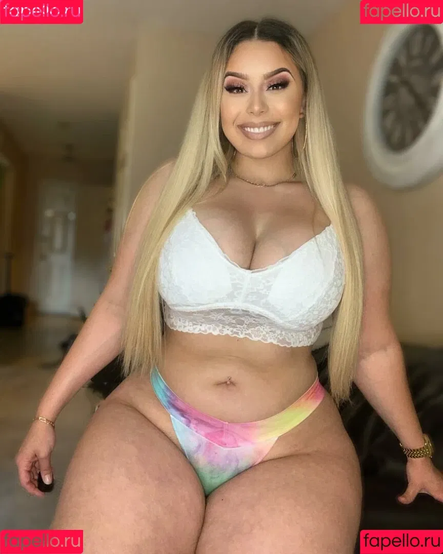 Blondiemami Onlyfans Photo Gallery 