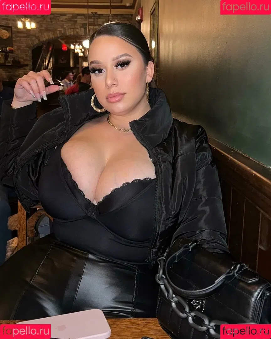 Blondiemami Onlyfans Photo Gallery 