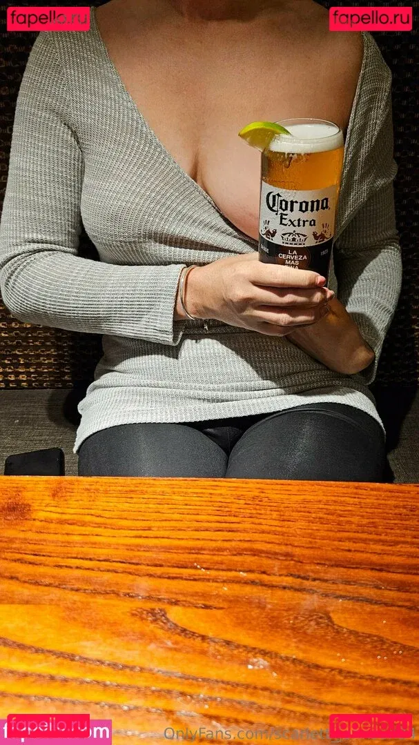 scarlett_johnson24 Onlyfans Photo Gallery 