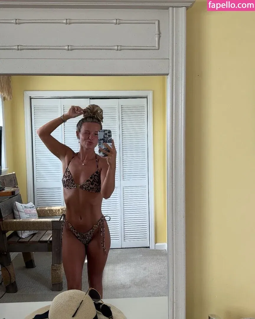 Emily Sentner Onlyfans Photo Gallery 