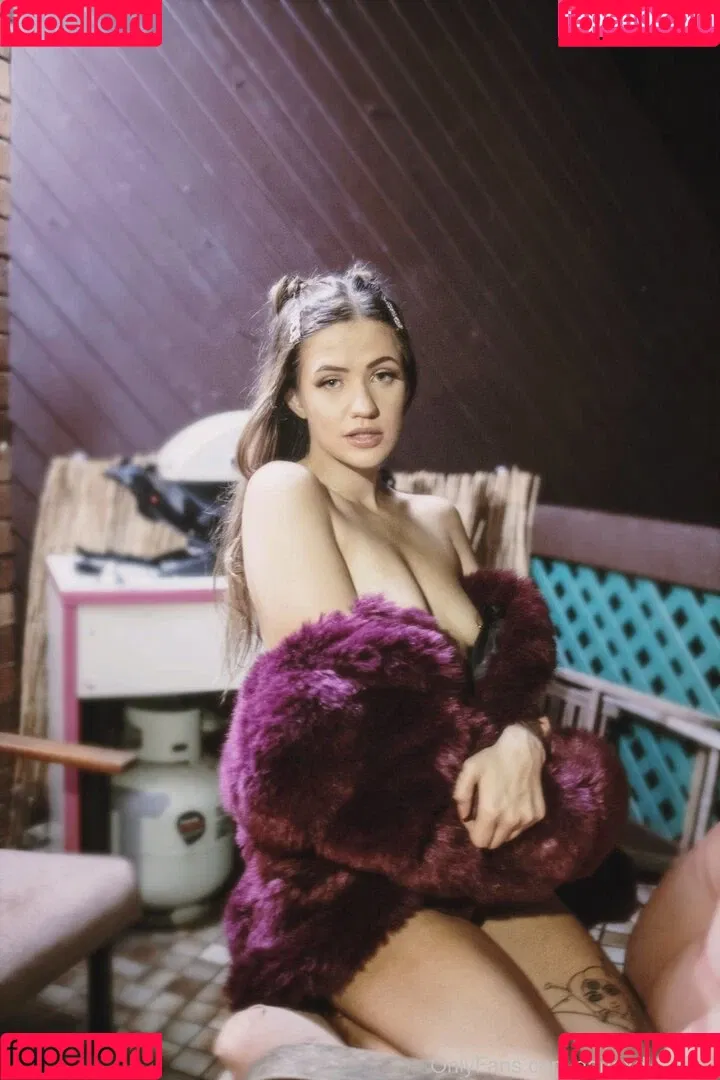 dana.petrova Onlyfans Photo Gallery 