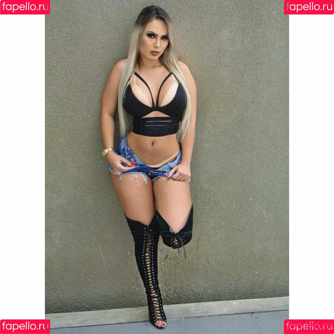Isabella Pinheiro Onlyfans Photo Gallery 