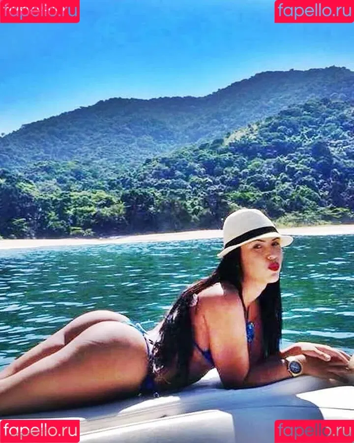 Isabella Pinheiro Onlyfans Photo Gallery 