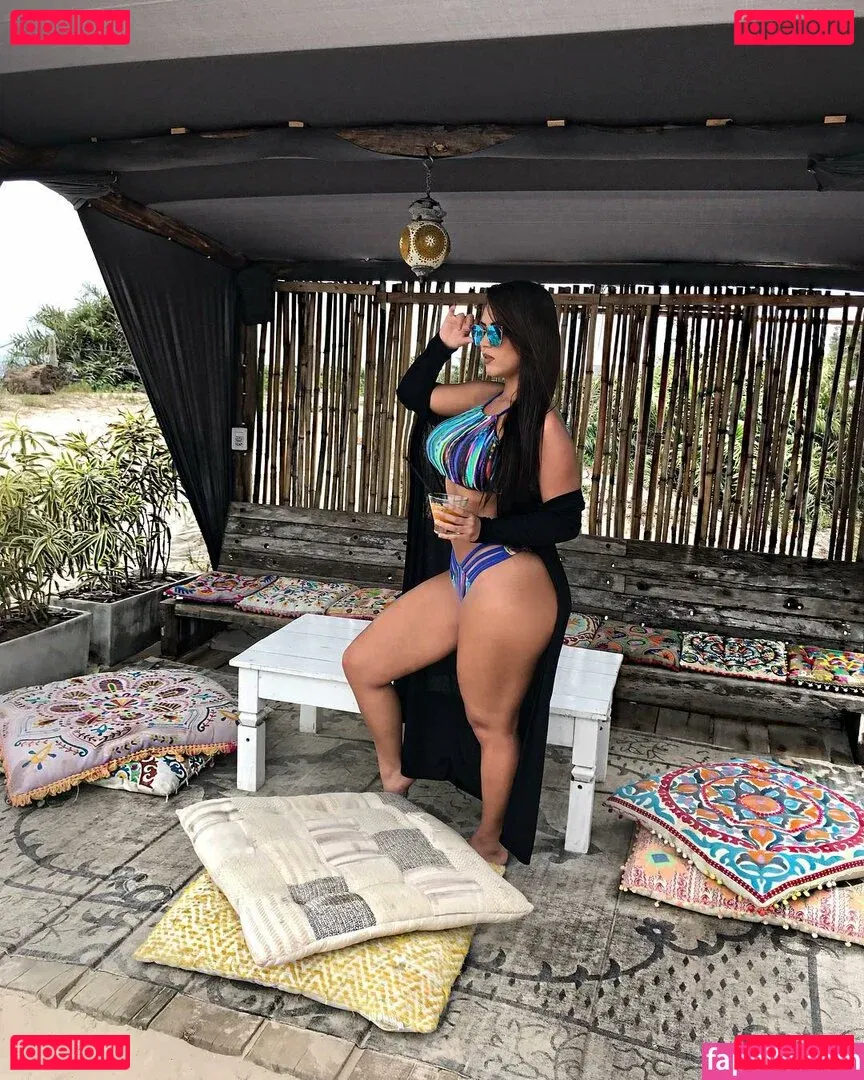 Isabella Pinheiro Onlyfans Photo Gallery 