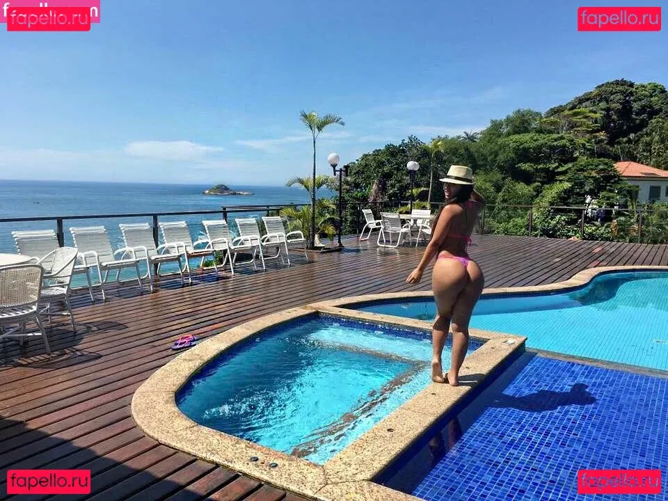 Isabella Pinheiro Onlyfans Photo Gallery 