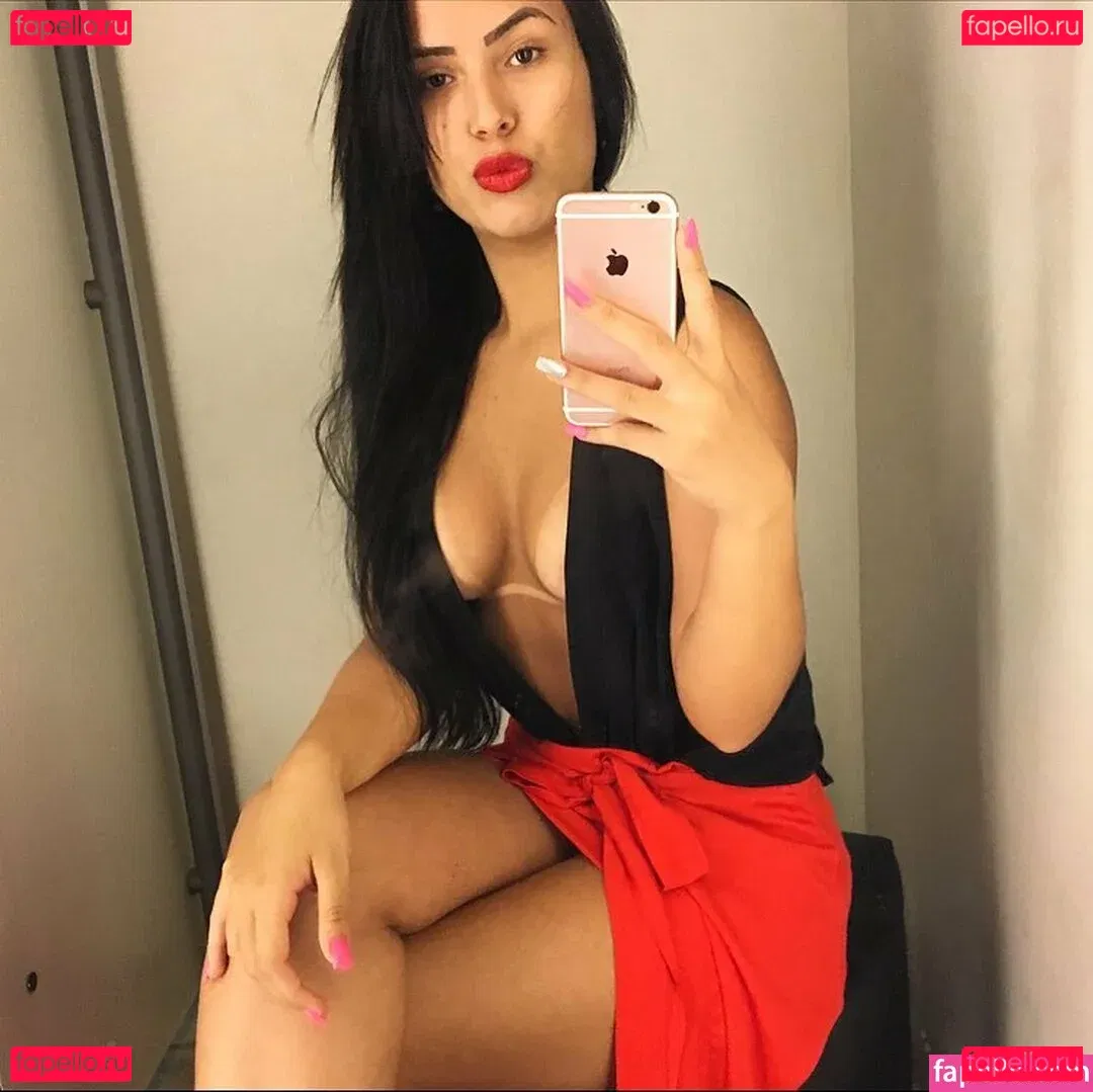 Isabella Pinheiro Onlyfans Photo Gallery 