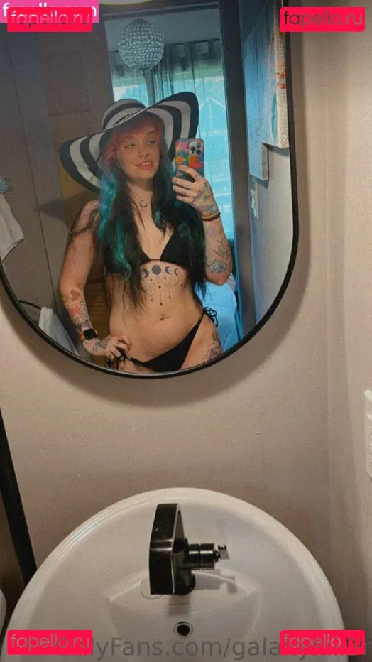 happilyeverawful Onlyfans Photo Gallery 