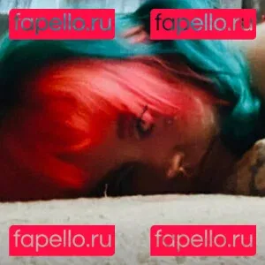 happilyeverawful Onlyfans Photo Gallery 