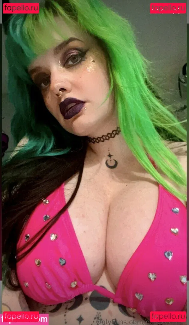 happilyeverawful Onlyfans Photo Gallery 