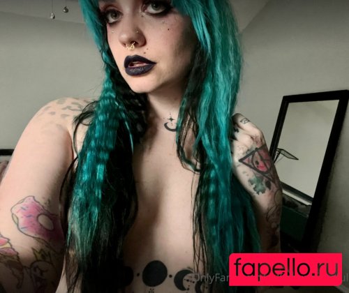 happilyeverawful Nude Onlyfans Photo 18