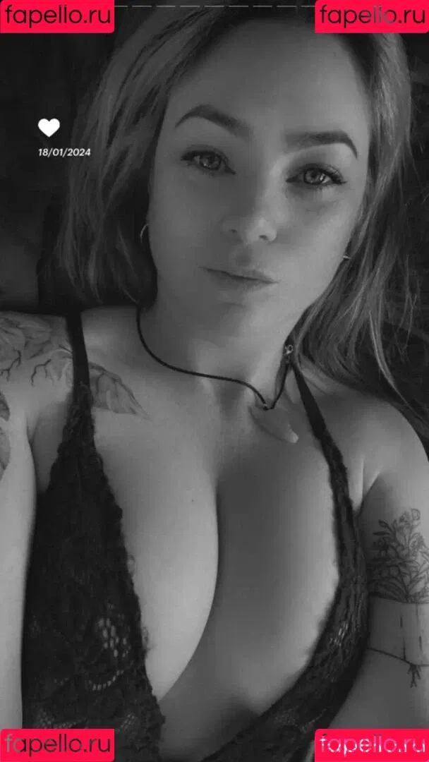 Ashton Onlyfans Photo Gallery 