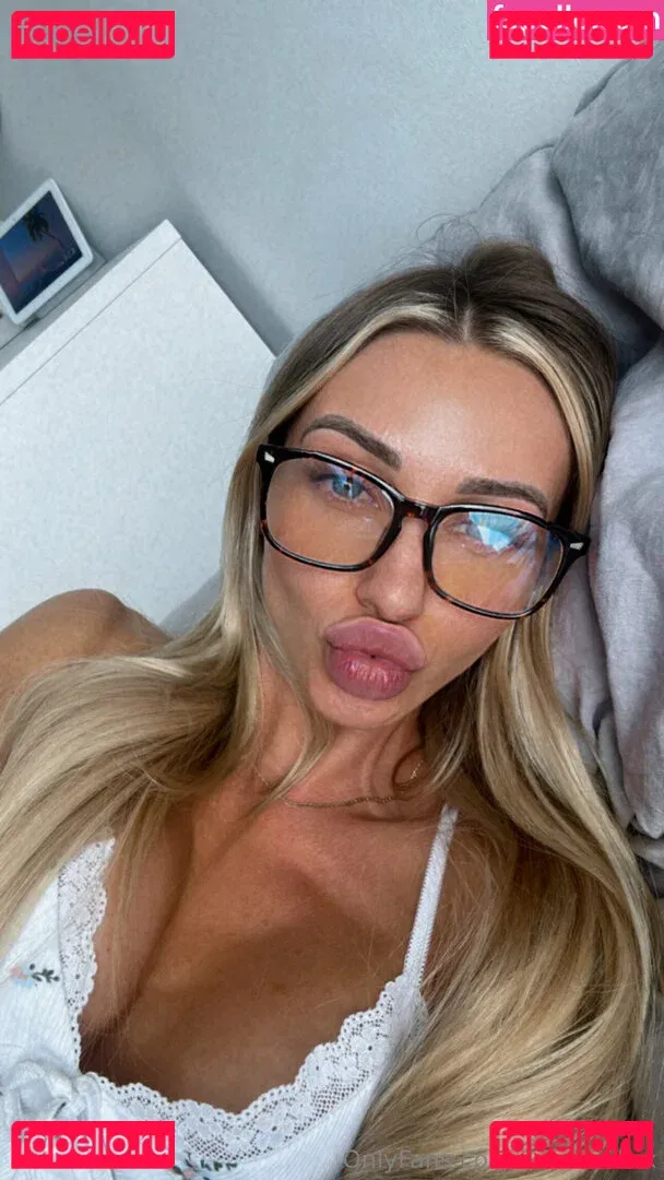 Zara_xo Onlyfans Photo Gallery 