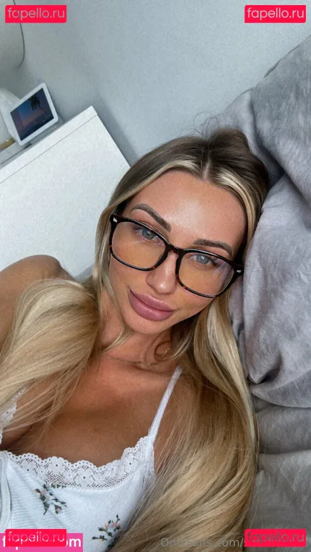 Zara_xo Onlyfans Photo Gallery 