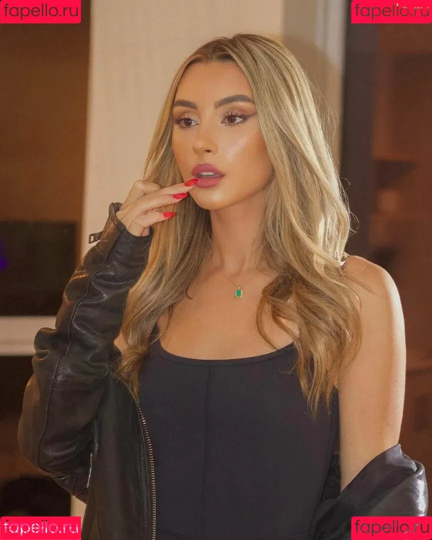 Adriatiles Onlyfans Photo Gallery 