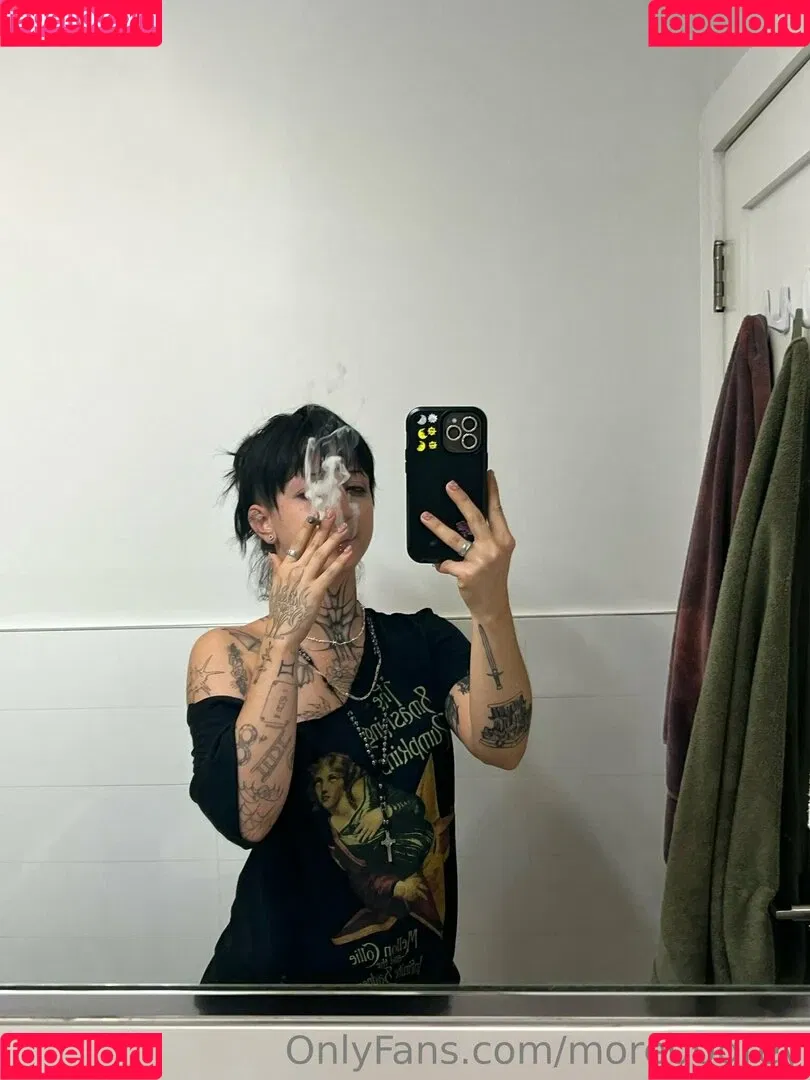 more00grey Onlyfans Photo Gallery 
