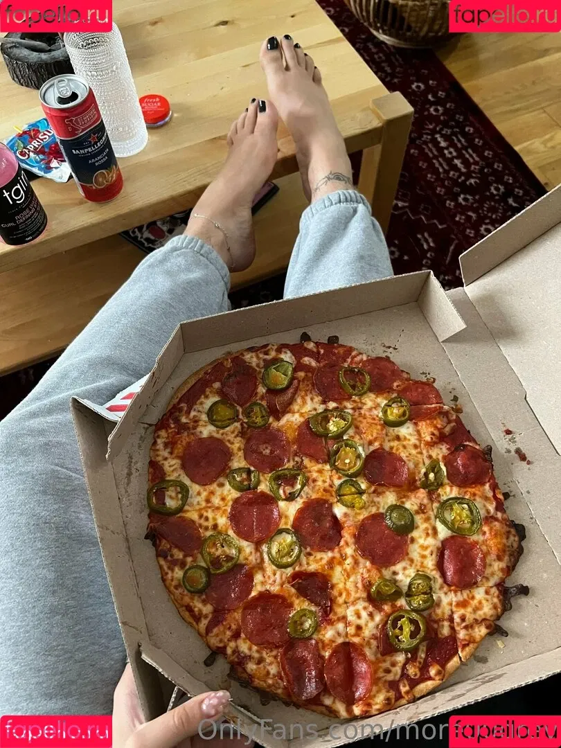 more00grey Onlyfans Photo Gallery 