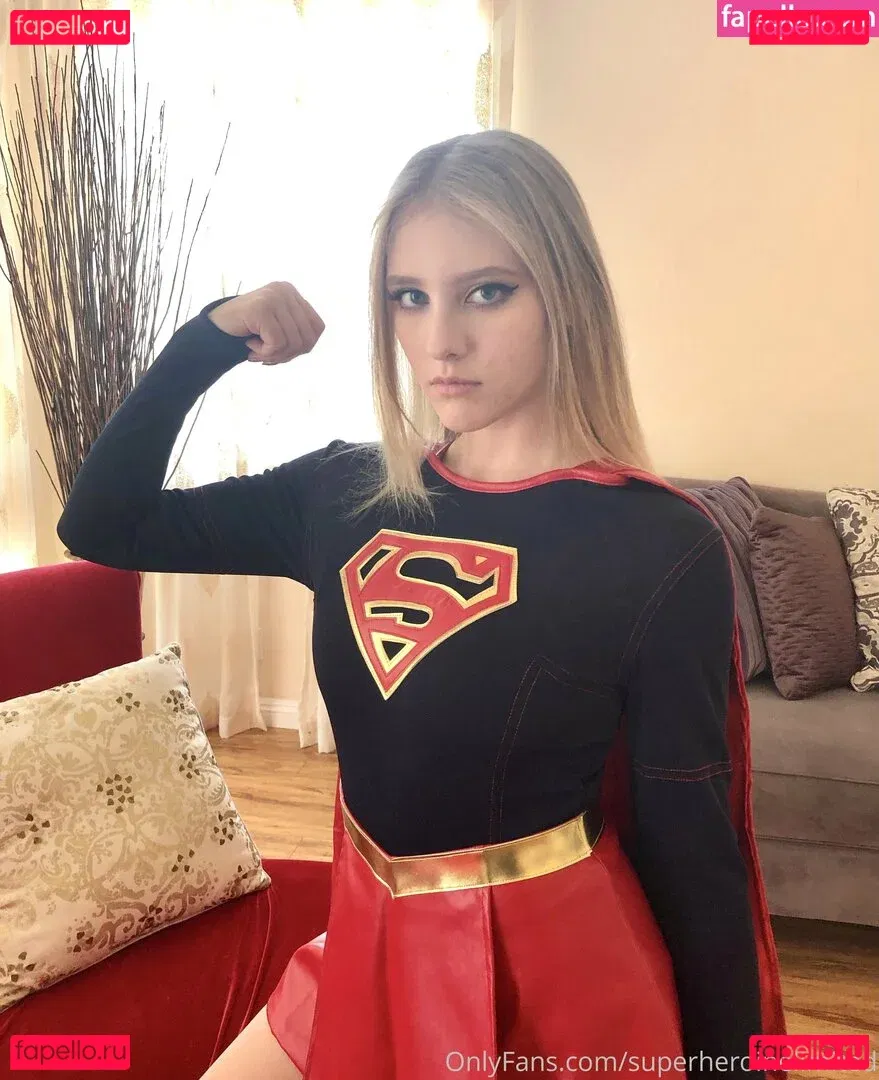 superheroinelimited Onlyfans Photo Gallery 