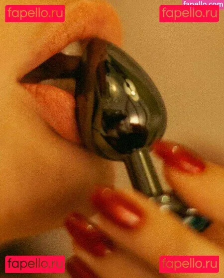 miloradov Onlyfans Photo Gallery 