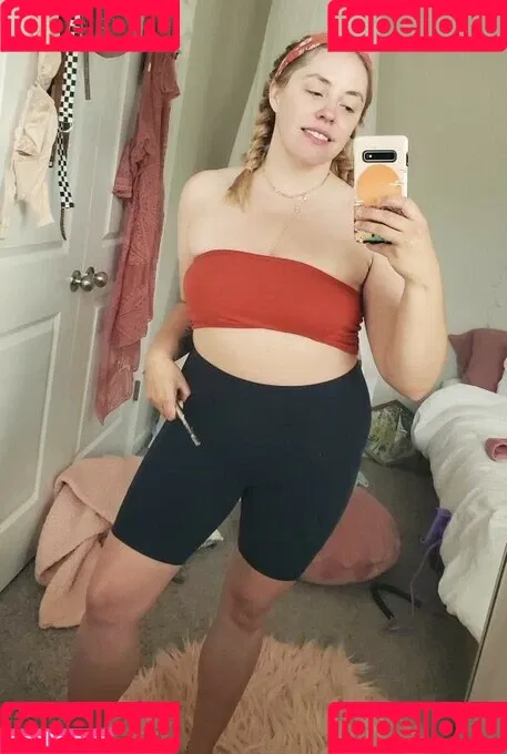 CluelessonVHS Onlyfans Photo Gallery 