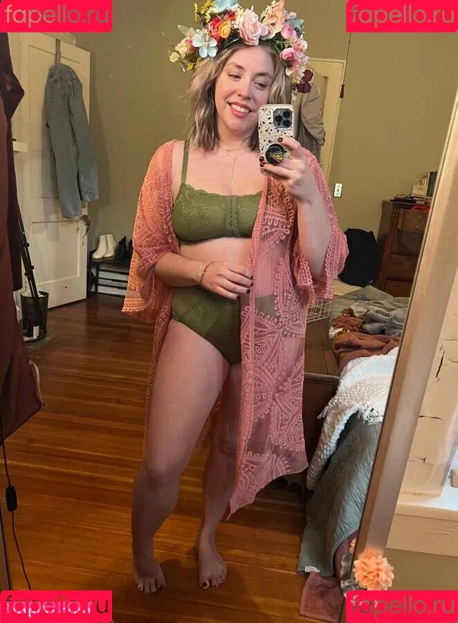 CluelessonVHS Onlyfans Photo Gallery 