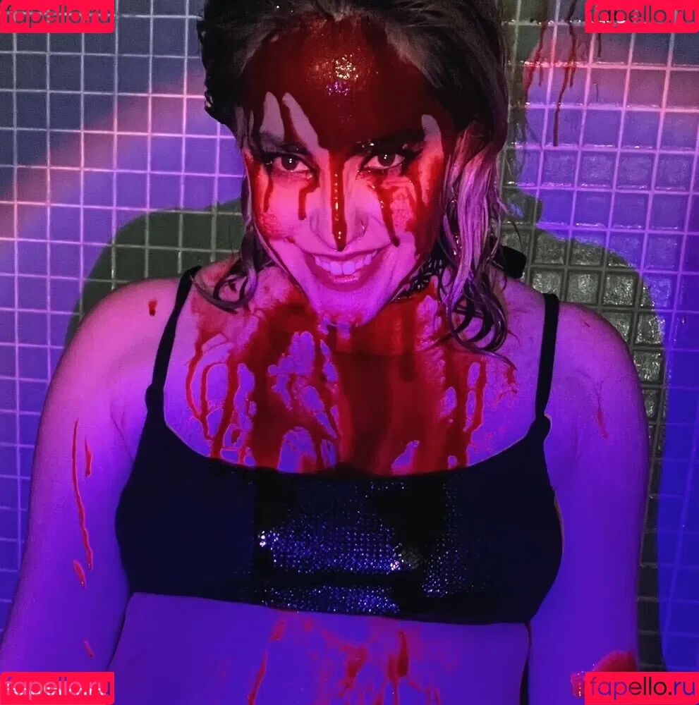 CluelessonVHS Onlyfans Photo Gallery 
