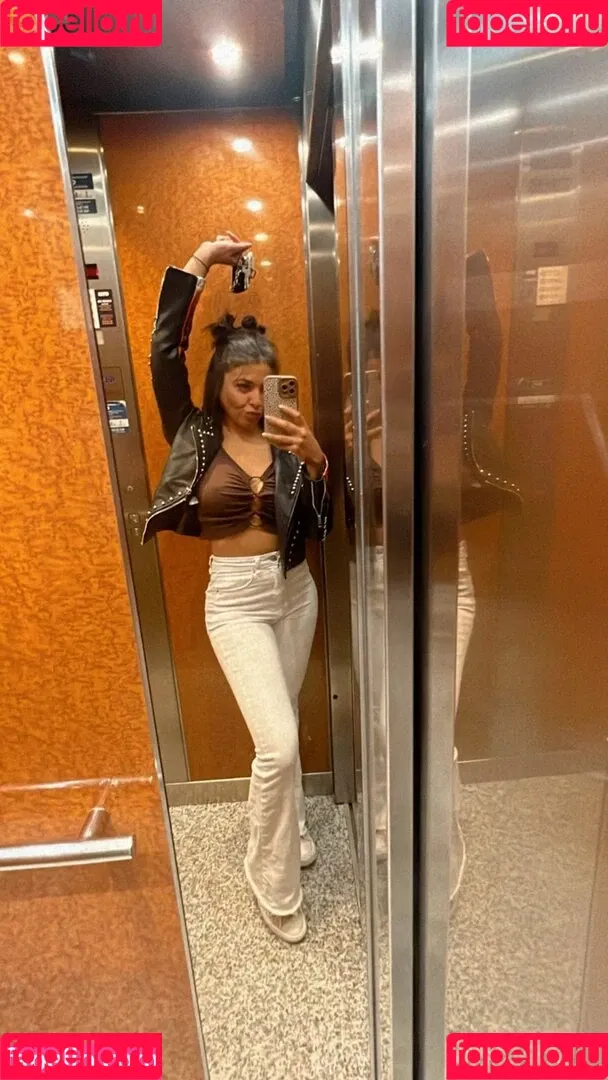 Marta De Lola Onlyfans Photo Gallery 