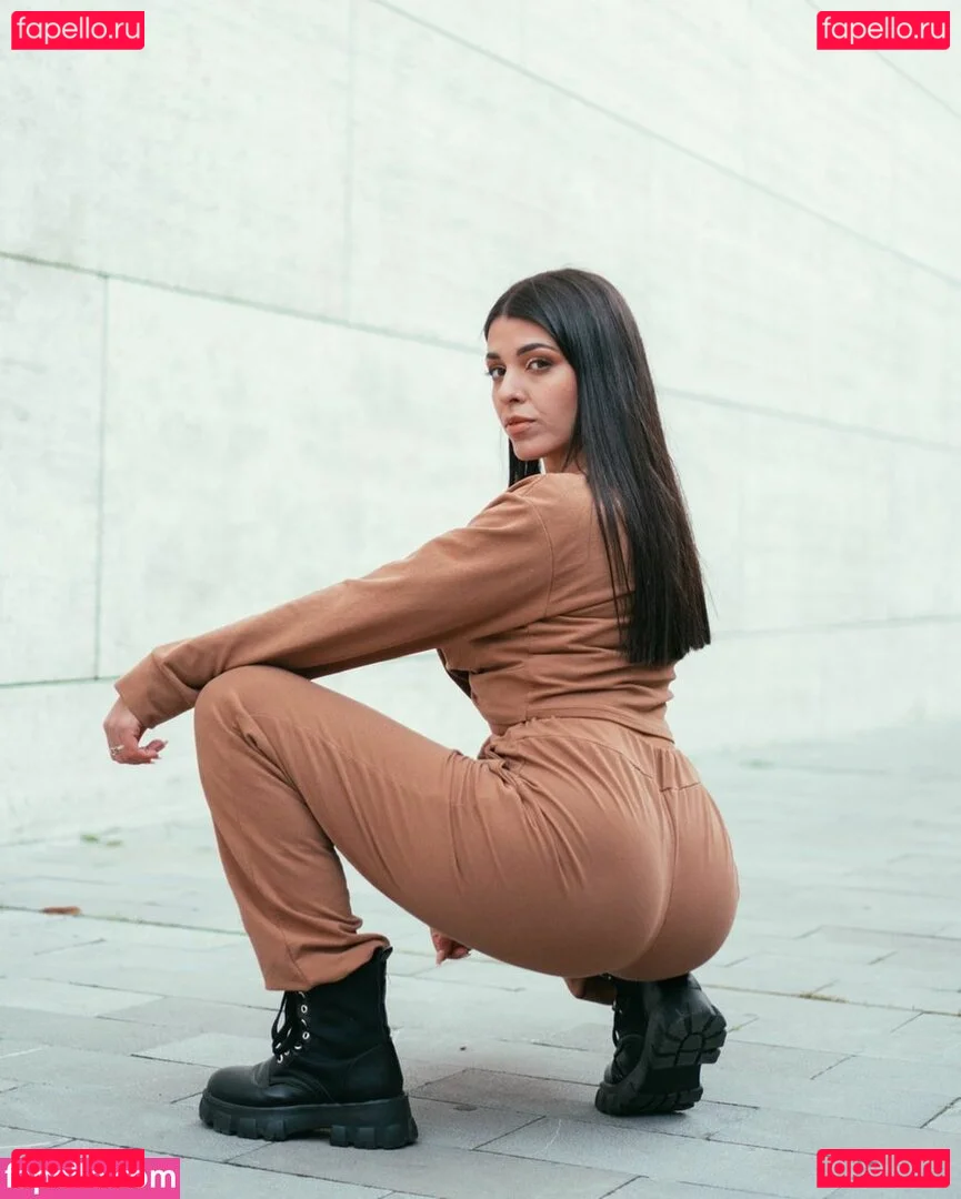 Marta De Lola Onlyfans Photo Gallery 