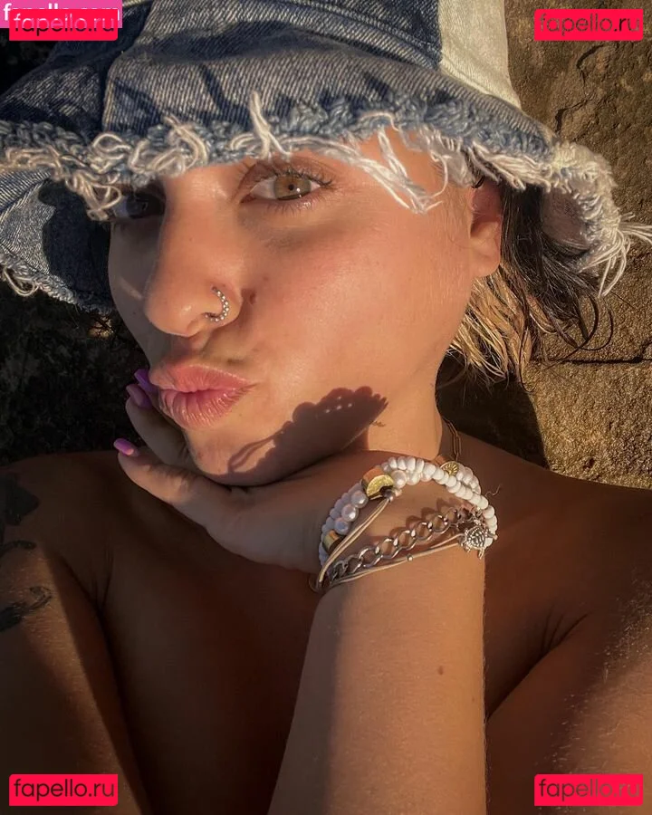 Marta De Lola Onlyfans Photo Gallery 