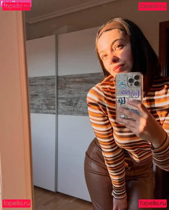 Marta De Lola Onlyfans Photo Gallery 