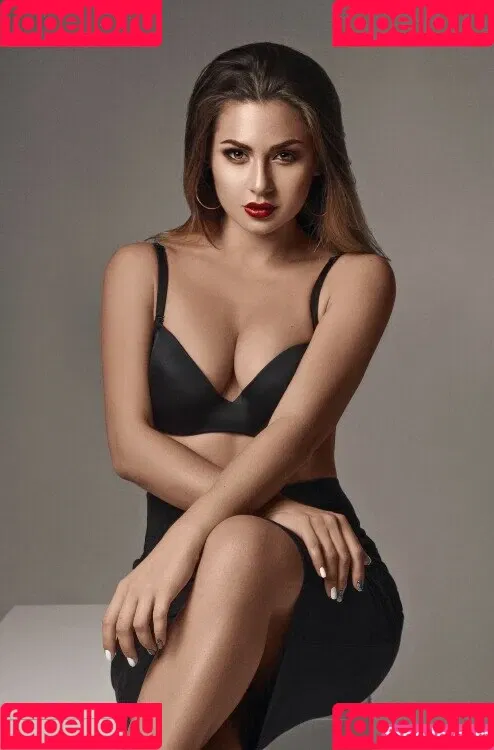 katabrutata Onlyfans Photo Gallery 