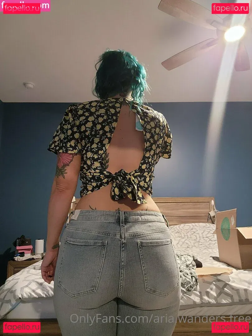 aria.wanders.free Onlyfans Photo Gallery 