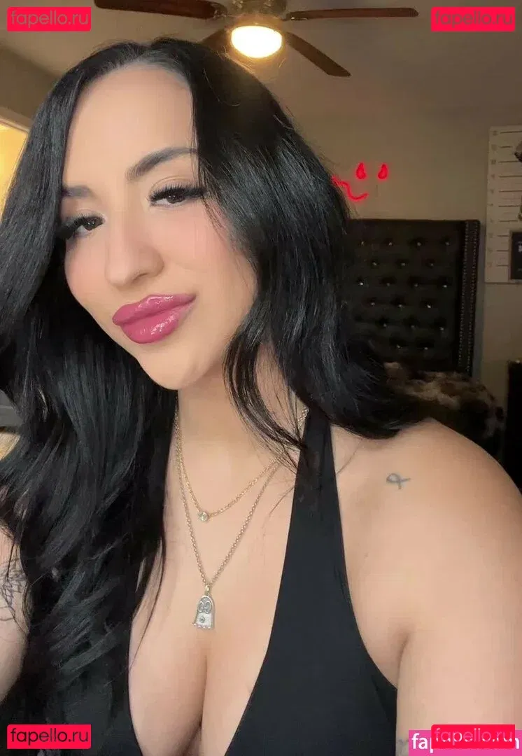 yourfutureexwifey Onlyfans Photo Gallery 