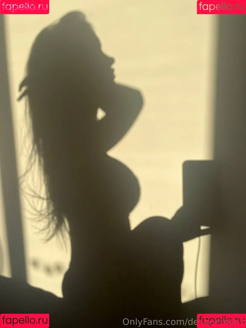 desireemaex Onlyfans Photo Gallery 