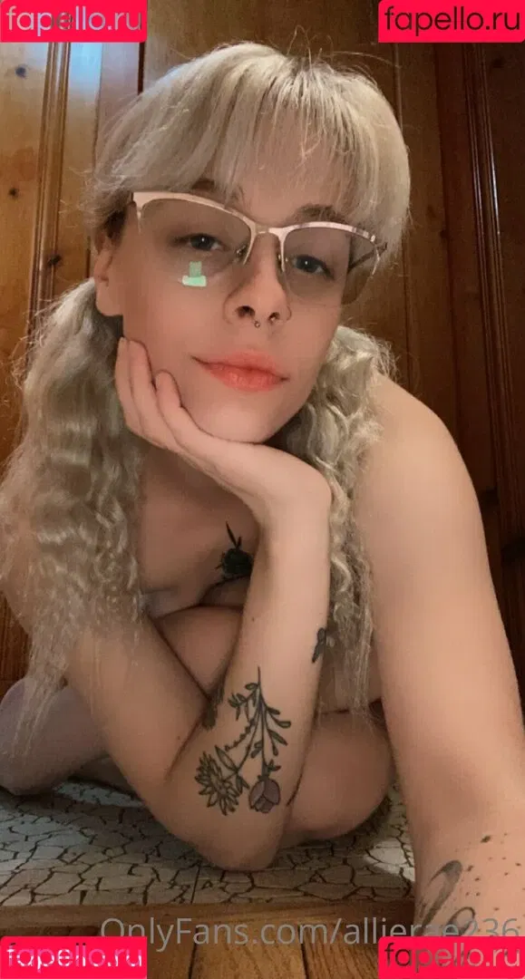 allierae236 Onlyfans Photo Gallery 