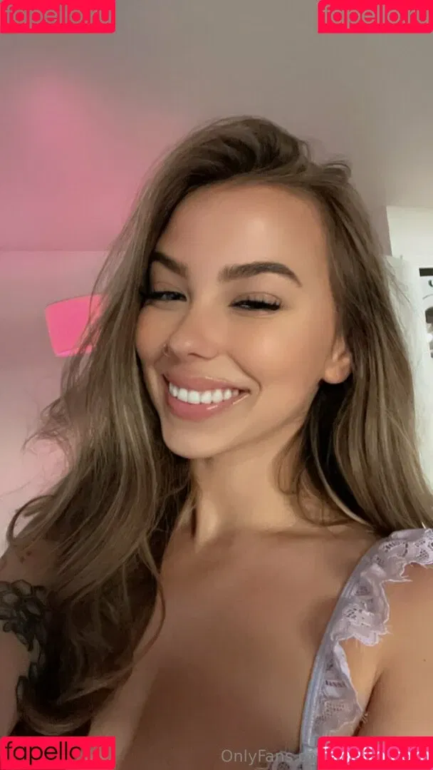 itssofiarose Onlyfans Photo Gallery 