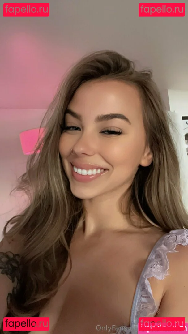 itssofiarose Onlyfans Photo Gallery 