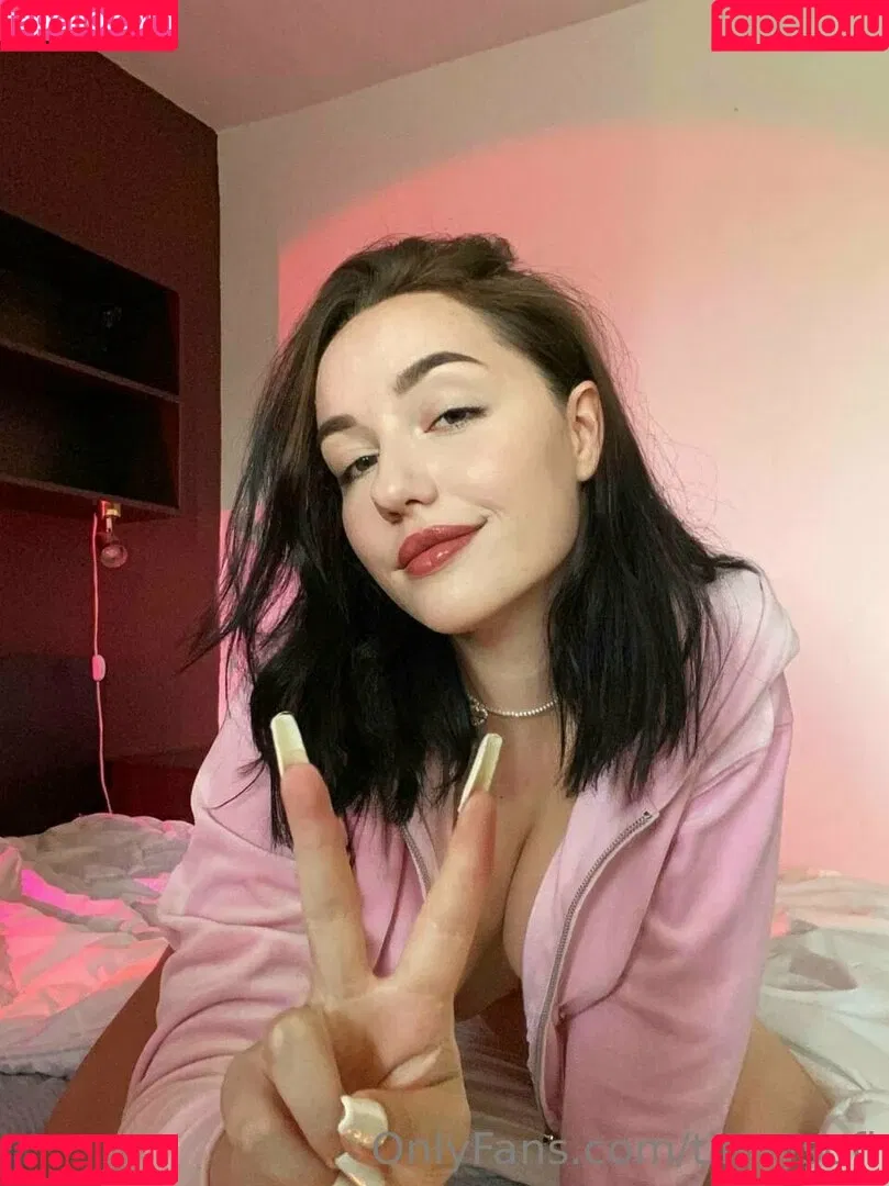 tinnysofi Onlyfans Photo Gallery 