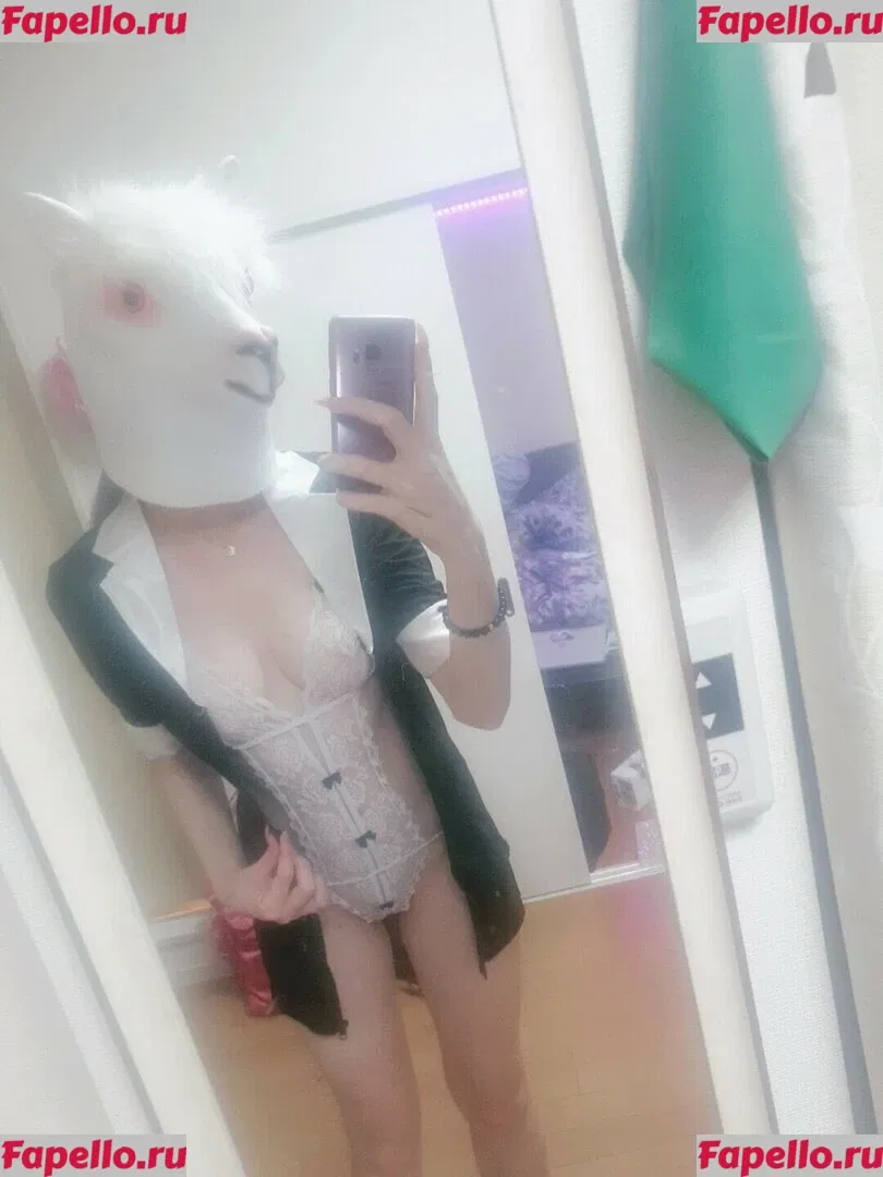 Meki Onlyfans Photo Gallery 